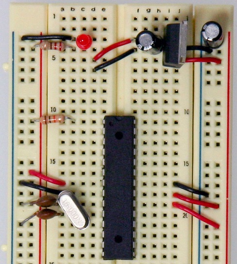 Faire son propre circuit Arduino Uno